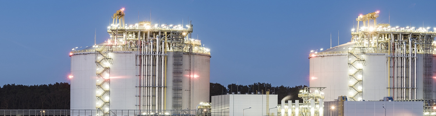 LNG-Tanks-Polem_schmal